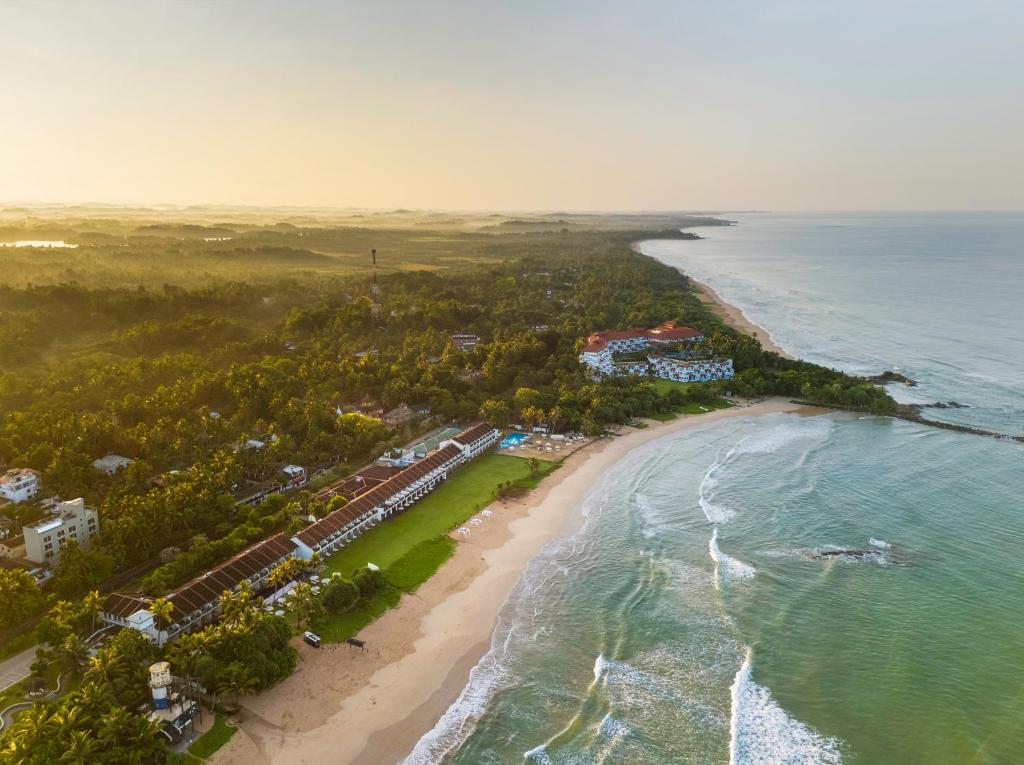 Bentota beach